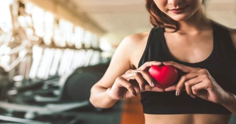 Ni caminar ni andar en bicicleta: el ejercicio más completo para fortalecer el corazón y mejorar la circulación