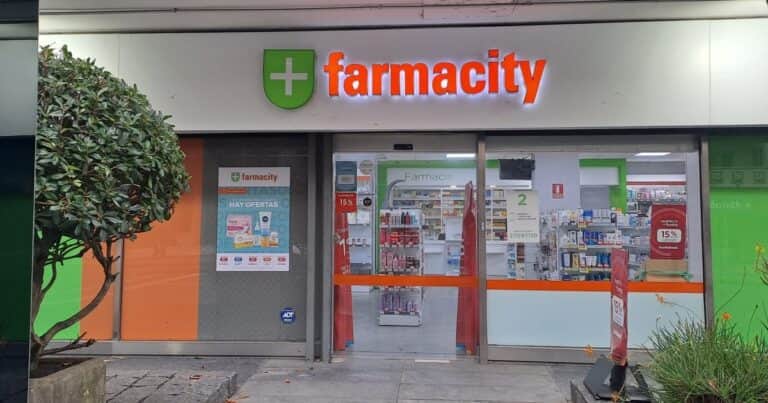 Farmacity crece en Uruguay: compró 10 farmacias y amplía su negocio más allá de la venta de medicamentos
