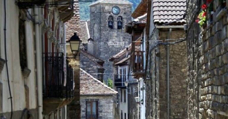 Sobrevive solamente en 3 pueblos: el idioma español que está a punto de desaparecer