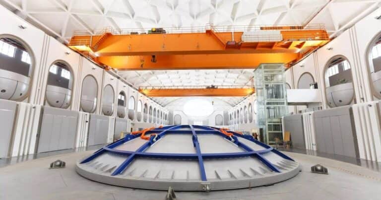 China construyó una máquina que simula terremotos y tsunamis: genera una fuerza 1000 veces mayor que la gravedad