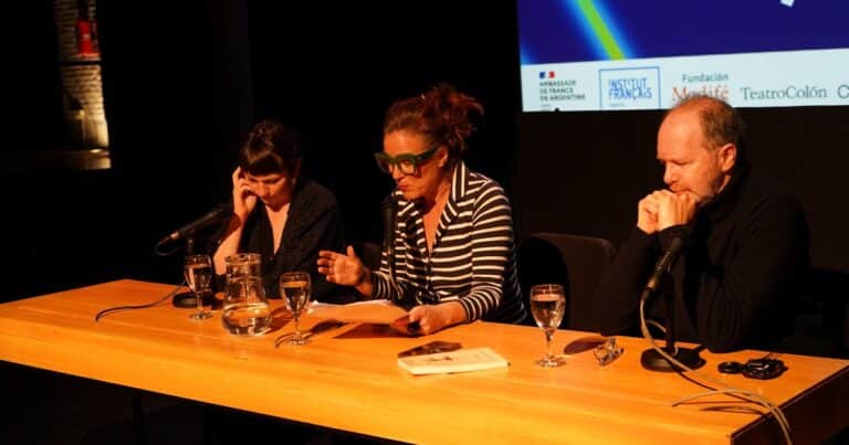 Diego Golombek y Phoebe Hadjimarkos-Clarke analizaron cómo la ciencia y la ficción inventan el mundo