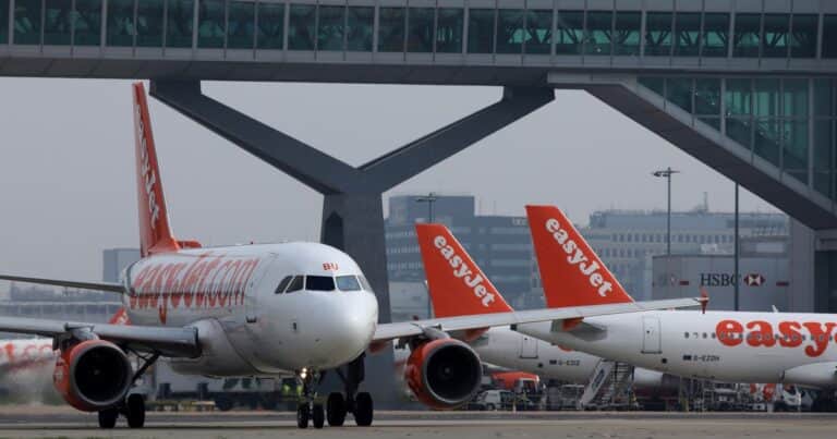 «Se temió lo peor»: un vuelo tuvo que ser desviado por la confesión de un pasajero sobre lo que llevaba en la bodega del avión