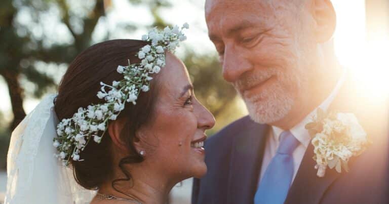 Crecen las bodas después de los 55 años: “El consejo es casarse sí o sí, para proteger derechos”