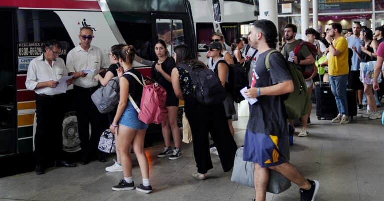 Pasajes de micro gratis para personas con discapacidad: qué cambia tras el anuncio del Gobierno