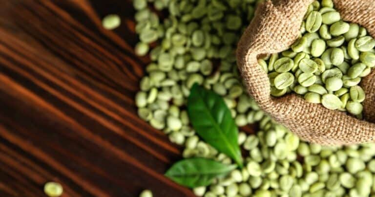 No es la cafeína: lo que tiene el café verde para adelgazar y se pierde cuando se tuesta