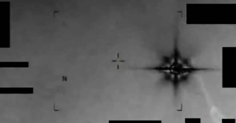 El Pentágono publicó un video de un misterioso objeto no identificado de 8 puntas