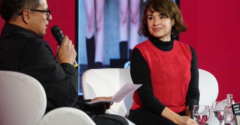 Betina González, en el espacio Clarín-Ñ: “La sociedad quiere jubilar a las mujeres a los 50”