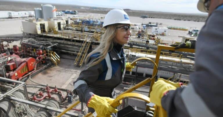 Por el RIGI, Javier Milei cancela el «decreto Chevron», que impulsó a Vaca Muerta