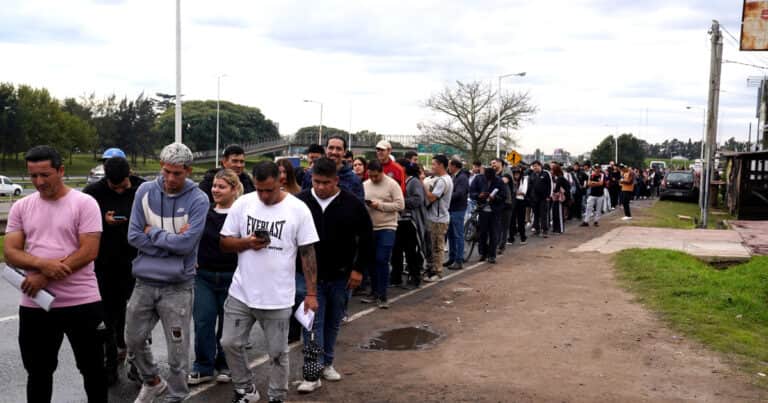 La crisis del empleo en el conurbano: 3.000 postulantes para 60 lugares