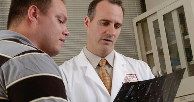Una nueva combinación de fármacos mejora el tratamiento del cáncer de próstata agresivo: ¿Quiénes aplican a este tratamiento?