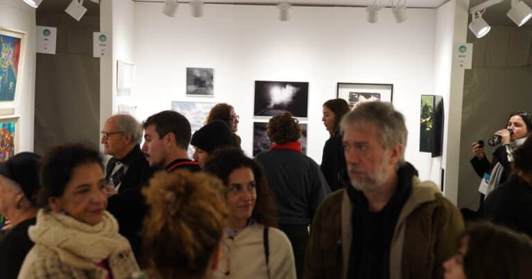 «Un suceso». La feria Arte Pequeño Formato cerró con récord de público, muchas ventas y espíritu de comunidad
