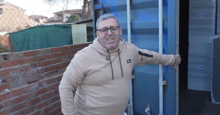 Matías, ascensorista y padre de dos hijas: “Compré dos contenedores para construir mi casa; no quiero hipotecarme de por vida”