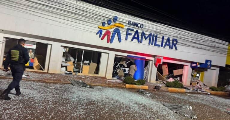 Golpe comando en Paraguay: atacaron tres bancos y una casa de cambio con explosivos