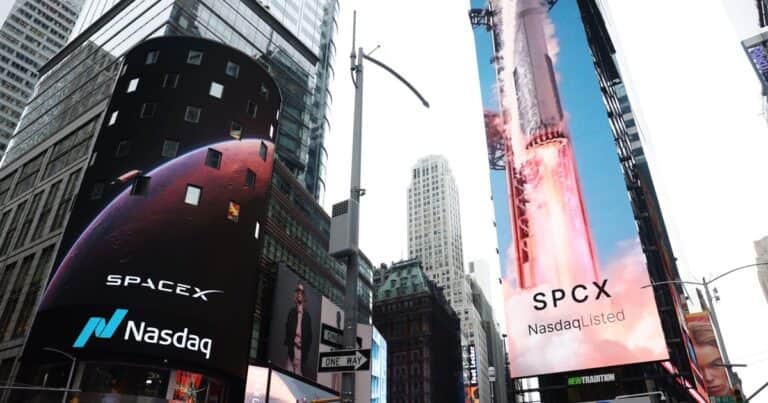 SpaceX, la empresa de Elon Musk, recaudó 25.000 millones de dólares con la venta de bonos de deuda, pero los inversores tienen algunas dudas