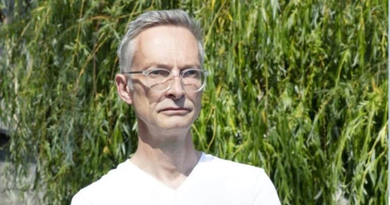Vincent Delecroix revive una tragedia en el Canal de la Mancha: “Levantar muros es absurdo”
