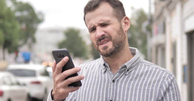 El psicólogo Víctor Ciudad Fernández revela qué conducta en redes sociales puede convertirse en una señal preocupante