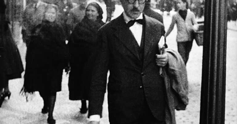 Fernando Pessoa, poeta portugués: “Todo vale la pena si el alma no es pequeña”