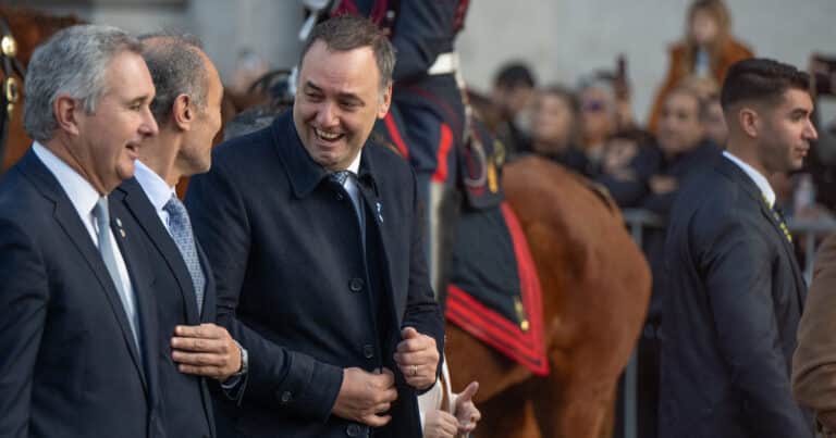 A la Justicia no le convencen las explicaciones mediáticas de Adorni y sostienen que hay números «que no cierran»