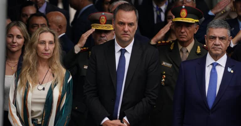 Jorge Macri también cuestionó la continuidad de Adorni como jefe de Gabinete: «Complica al Gobierno para contar lo que está bien»