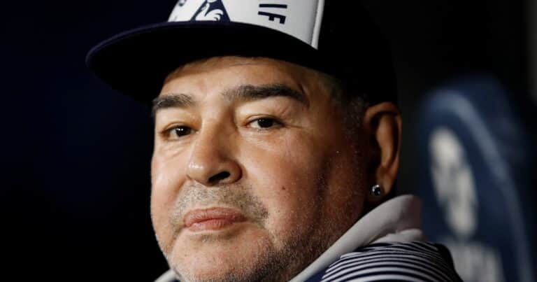 Revelan un mensaje del psicólogo de Maradona a un empleado de Morla, días antes de su muerte: «Diego está en las últimas, muy mal»