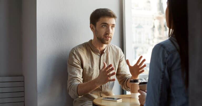 La psicología lo confirma: si escuchás estas 5 frases con frecuencia, podrías estar frente a una persona mentirosa
