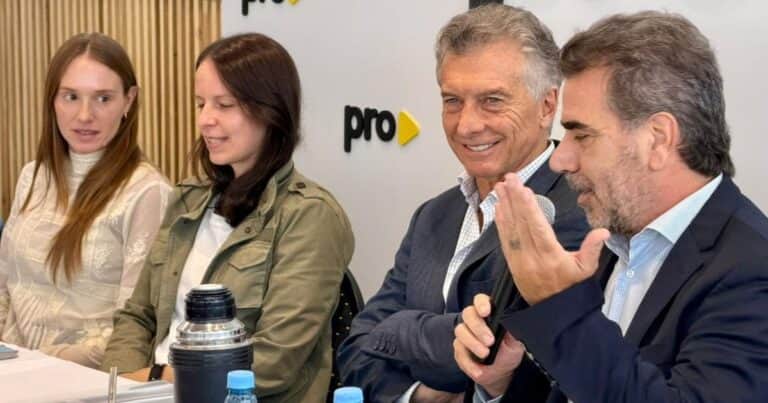 Pese al caso Adorni y las críticas de Macri, el PRO apuesta a un acuerdo electoral con La Libertad Avanza en las dos Buenos Aires
