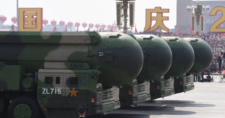 China lleva más de 40 años sin entrar en guerra, pero su arsenal de misiles creció un 147%