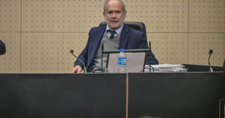Uno de los jueces del caso Cuadernos le pidió a Milei que convalide su traslado al TOF 7 y también el de otros dos magistrados de Comodoro Py