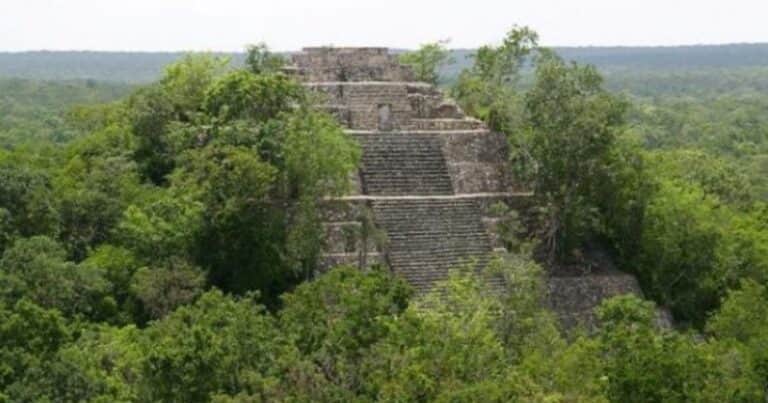 Descubrieron intacta una ciudad maya que estuvo oculta en medio de la selva más de 1000 años