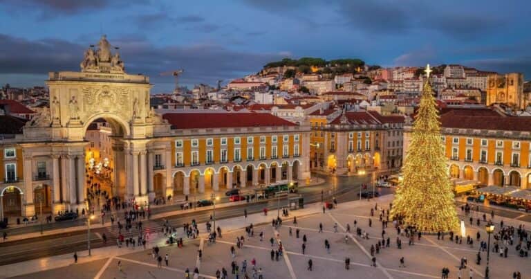 Cada vez más jubilados eligen estas ciudades para viajar: accesibilidad, cultura y calidad de vida