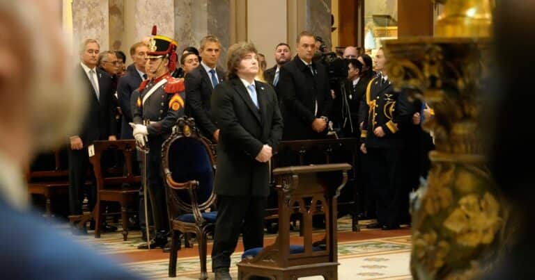 Duras críticas de la Iglesia a un proyecto de Javier Milei sobre la propiedad privada: «Debilita la potestad del estado»