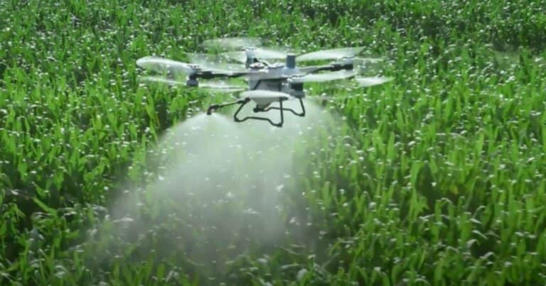 Drones con nuevas funciones revolucionan el mercado agrícola