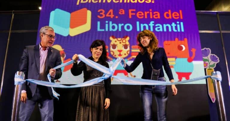 Isol inauguró la Feria del Libro Infantil con un llamado a «defender la alegría» y la imaginación