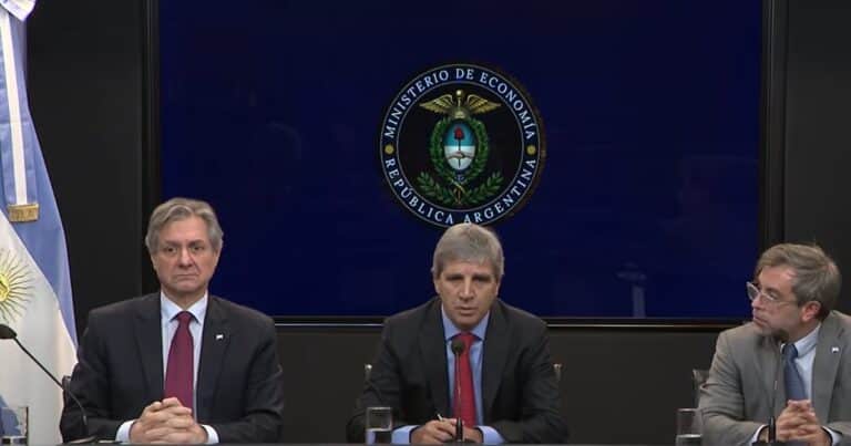 En una «licitación express» antes del partido, Caputo busca refinanciar vencimientos por $ 3 billones y colocar un nuevo bono en dólares