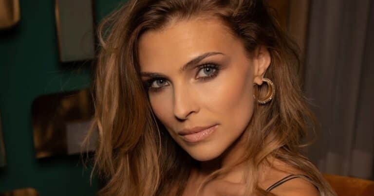 Cristina Chiabotto, Miss Italia: «Me estoy preparando para mis 40 con deporte, hago ejercicio todos los días, camino a paso ligero 50 minutos, alterno con pesas para mantener la masa muscular, la postura correcta y despejar la mente de toxinas»