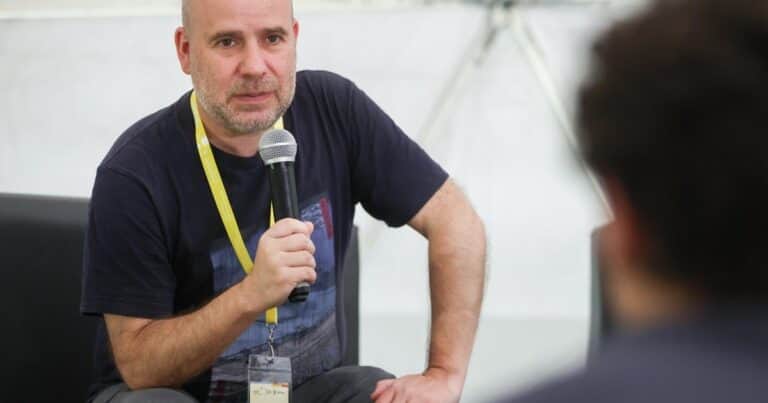Javier Peña: “La lectura es una oxigenación mental frente al ruido de WhatsApp y los reels”
