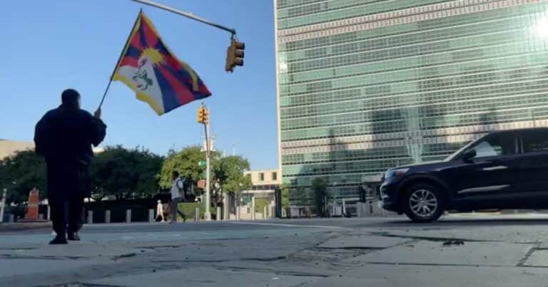 Un activista tibetano se prendió fuego frente a la ONU en Nueva York y murió