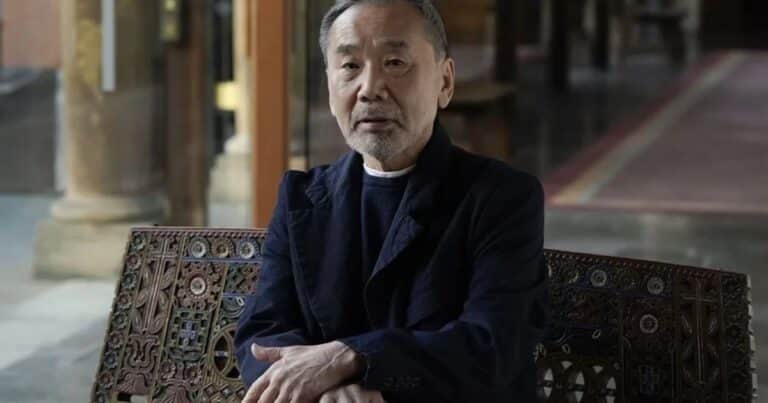 Murakami contó que una enfermedad lo hizo perder 17 kilos mientras escribía su nueva novela