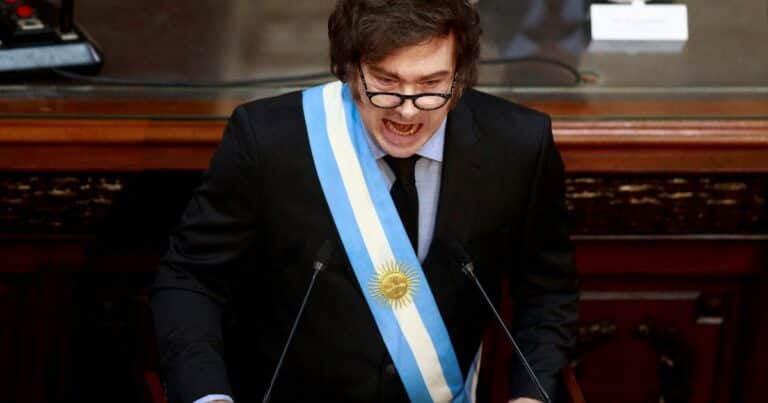 Nueva encuesta electoral: midieron a Javier Milei en tres escenarios para 2027 y ganó sólo en uno