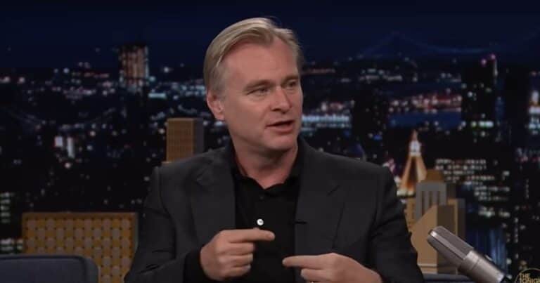 Christopher Nolan, director de Hollywood, 55 años: “No tengo teléfono móvil ni correo electrónico porque perdería tiempo de mirar por la ventana y pensar”