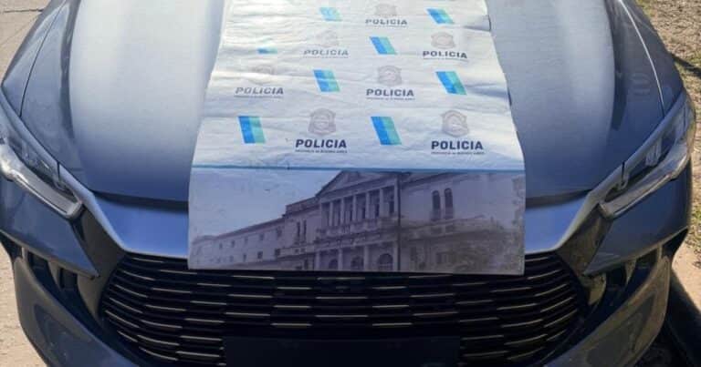 Dos detenidos por robarle a mano armada la camioneta a un primo del Pipita Higuaín: con rastreo satelital y cámaras pudieron encontrar el vehículo