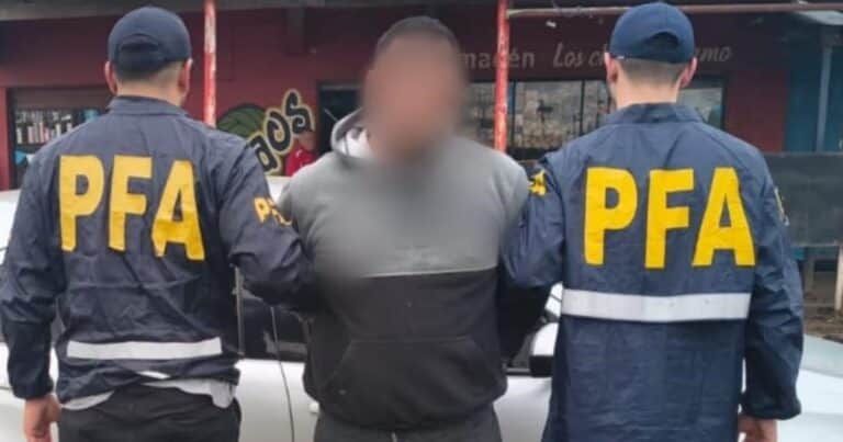 Detienen a un hombre que abusó de menores durante una década: les regalaba caramelos a chicos del barrio