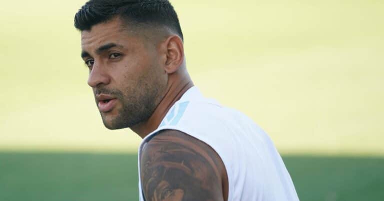 La cábala del Cuti Romero cruza fronteras: el palo santo que usa antes de cada partido de la Selección Argentina se exportará a Europa