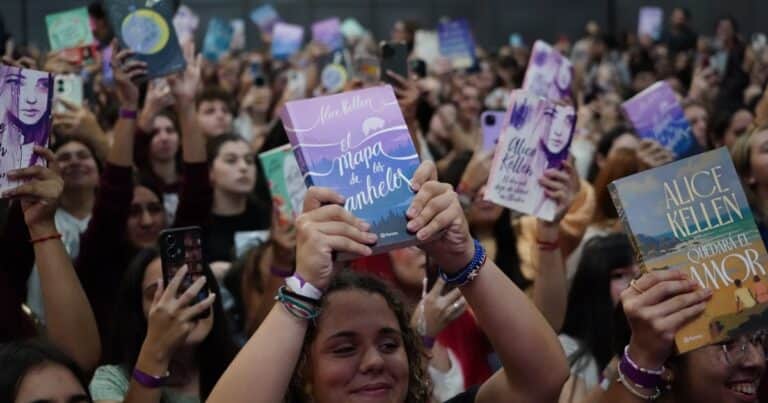 La revolución de la literatura juvenil: más ventas, lectores adultos y furor en redes sociales