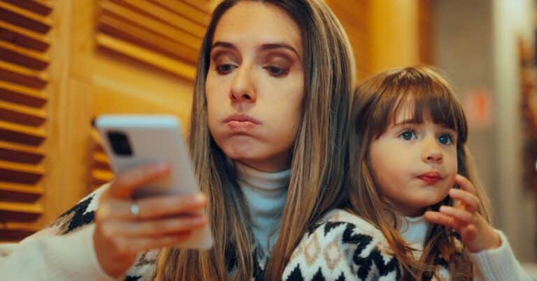 Don Grant, alerta sobre el uso excesivo del celular: “Una colega, psicóloga clínica, se puso en contacto conmigo y me contó que su hija le había preguntado si quería más a su teléfono que a ella”