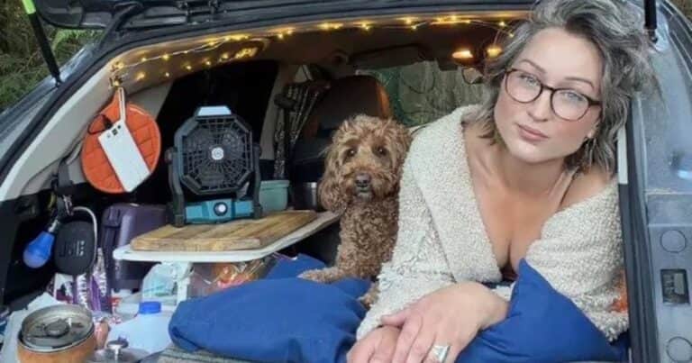 “Elegí vivir en el auto porque ya no podía pagar el alquiler”: ahora viaja con su perro y asegura que es más feliz