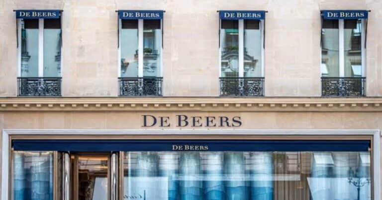 Fin de una era para los diamantes naturales: De Beers frena por dos años su mayor mina de Sudáfrica ante el auge de las gemas artificiales
