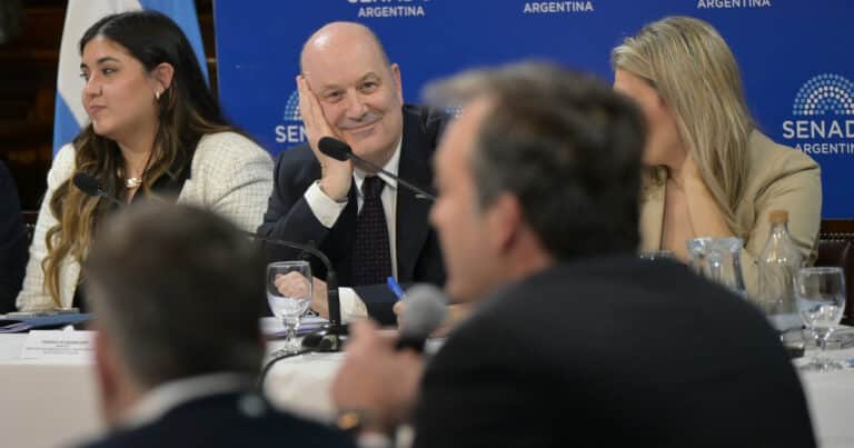 El Gobierno prepara otro paquete de desregulaciones para mandar al Congreso