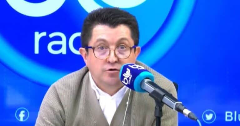 “Mantengan la calma”: el video del tenso momento en el que periodistas transmitían en vivo el fuerte terremoto en Colombia