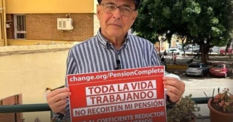 Manuel, jubilado con 43 años cotizados: «Parece que el sistema castiga más los meses que faltan para la edad oficial que todos los años que hemos trabajado y cotizado»